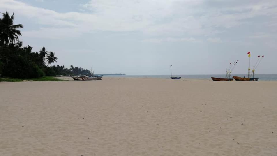 Sea Crest Beach Villa 安伯朗戈德 外观 照片