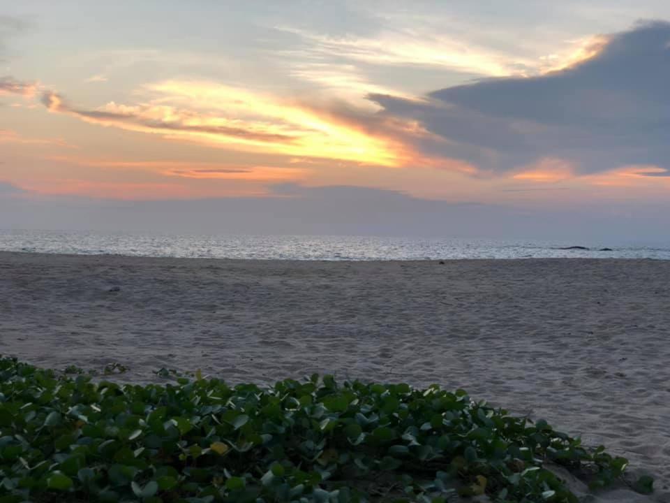 Sea Crest Beach Villa 安伯朗戈德 外观 照片