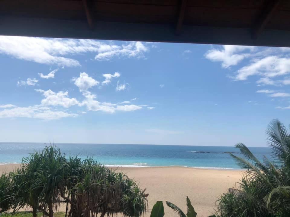 Sea Crest Beach Villa 安伯朗戈德 外观 照片