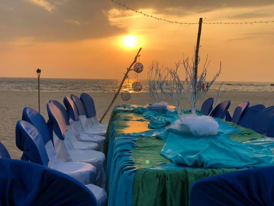 Sea Crest Beach Villa 安伯朗戈德 外观 照片